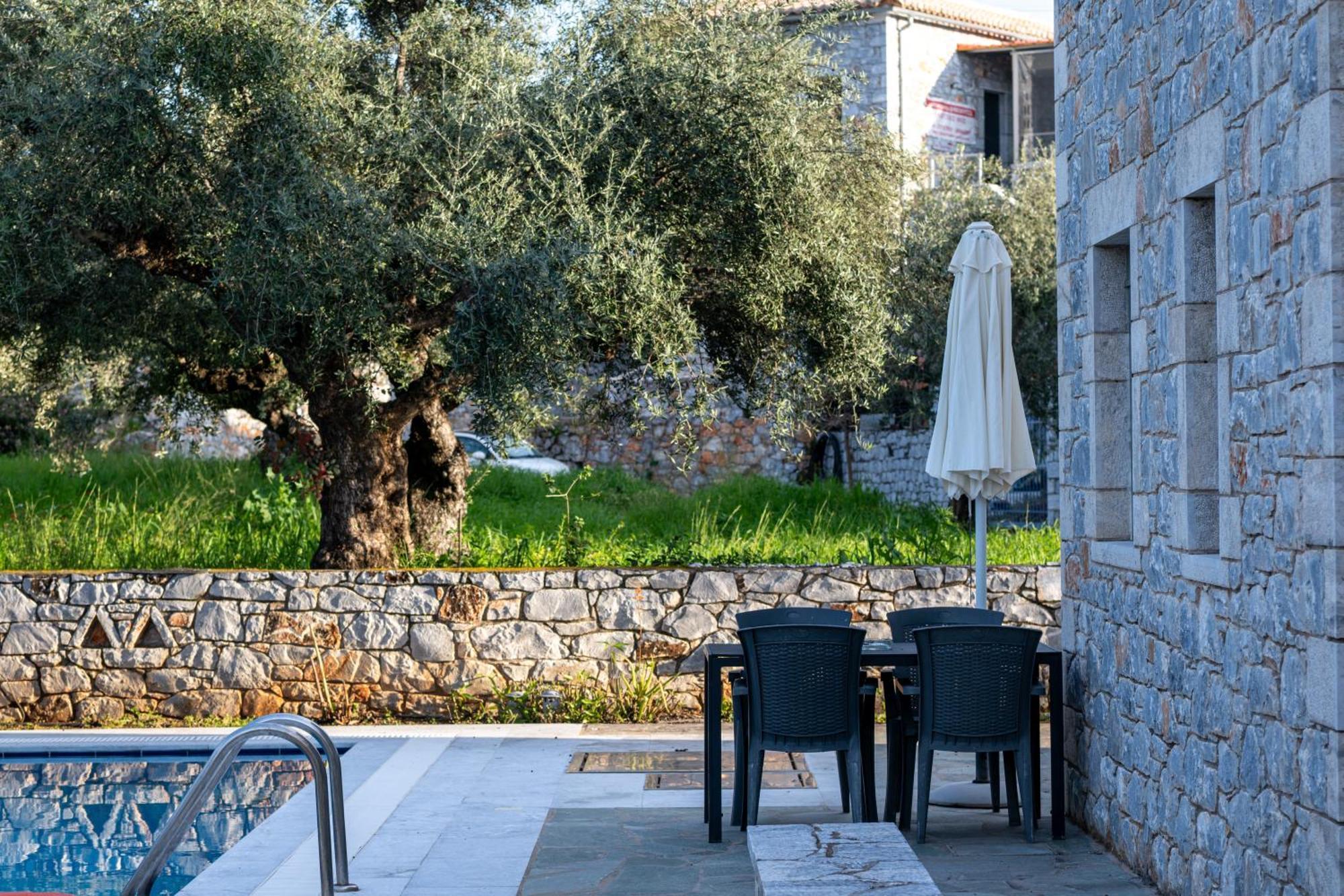 Torri Di Pietra Βίλα Στούπα Δωμάτιο φωτογραφία